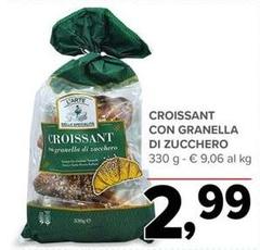 Croissant Con Granella Di Zucchero