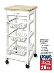 Carrello In Legno Chiaro Con Route