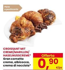 Croissant Mit Creme/marillen/ Haselnusscreme*
